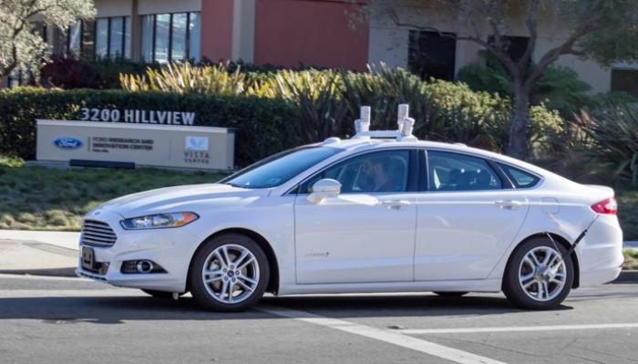 Voiture autonome : Des Ford Mondeo sur les routes de Californie dèbut 2016