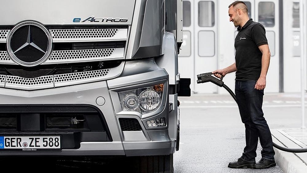 Daimler recharge