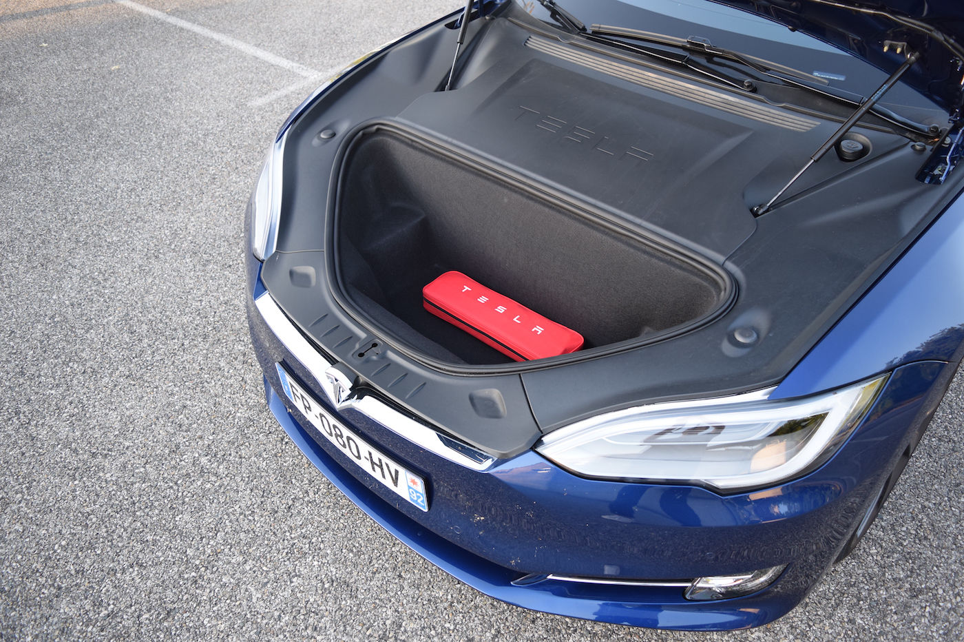 Tesla Model S coffre avant