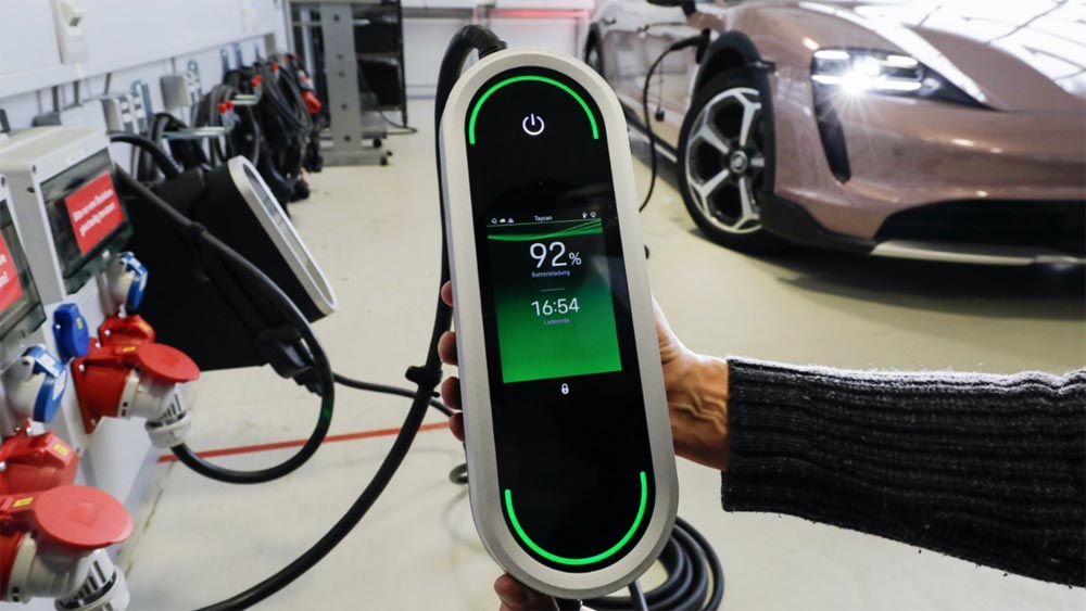 Expérimentation V2G avec 5 Porsche Taycan