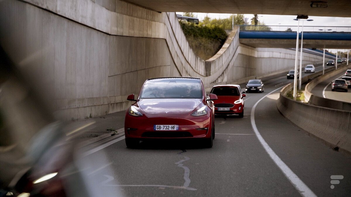 Tesla Model Y test (28)