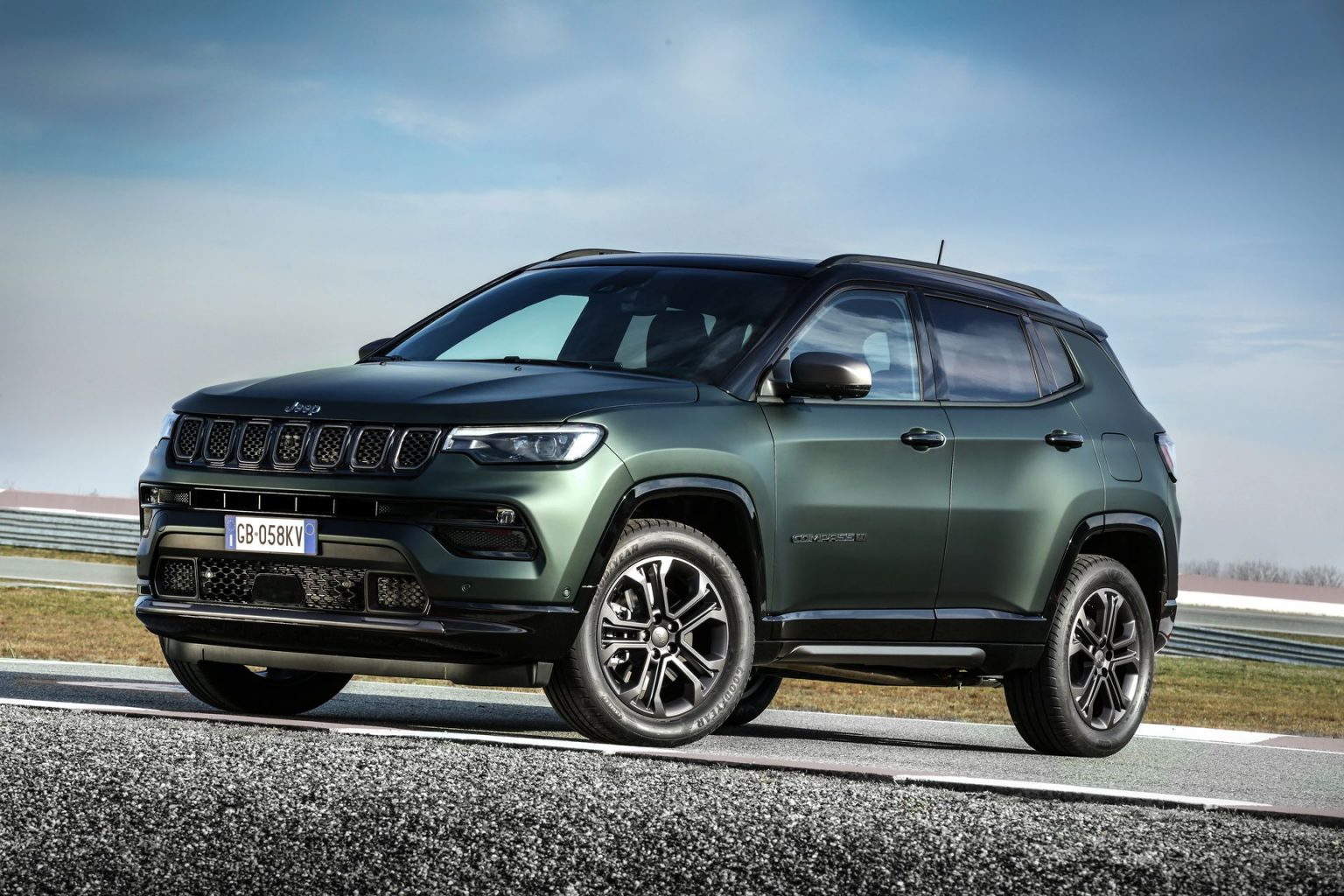 Location Toosla intègre des Jeep hybrides rechargeables evearly news