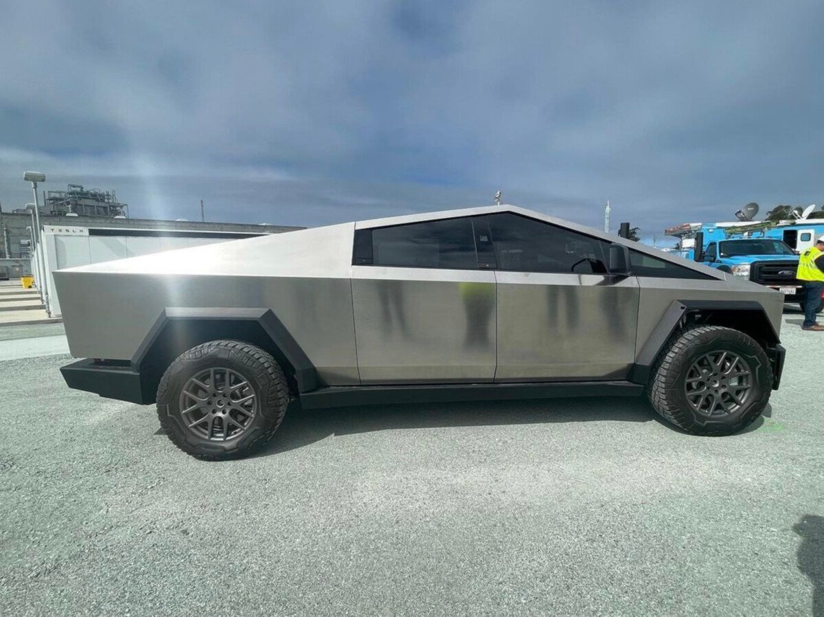 Tesla Cybertruck