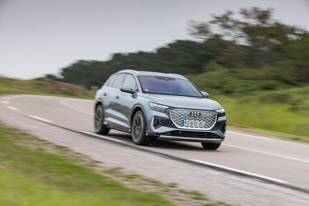 AudiQ4e-tron-206