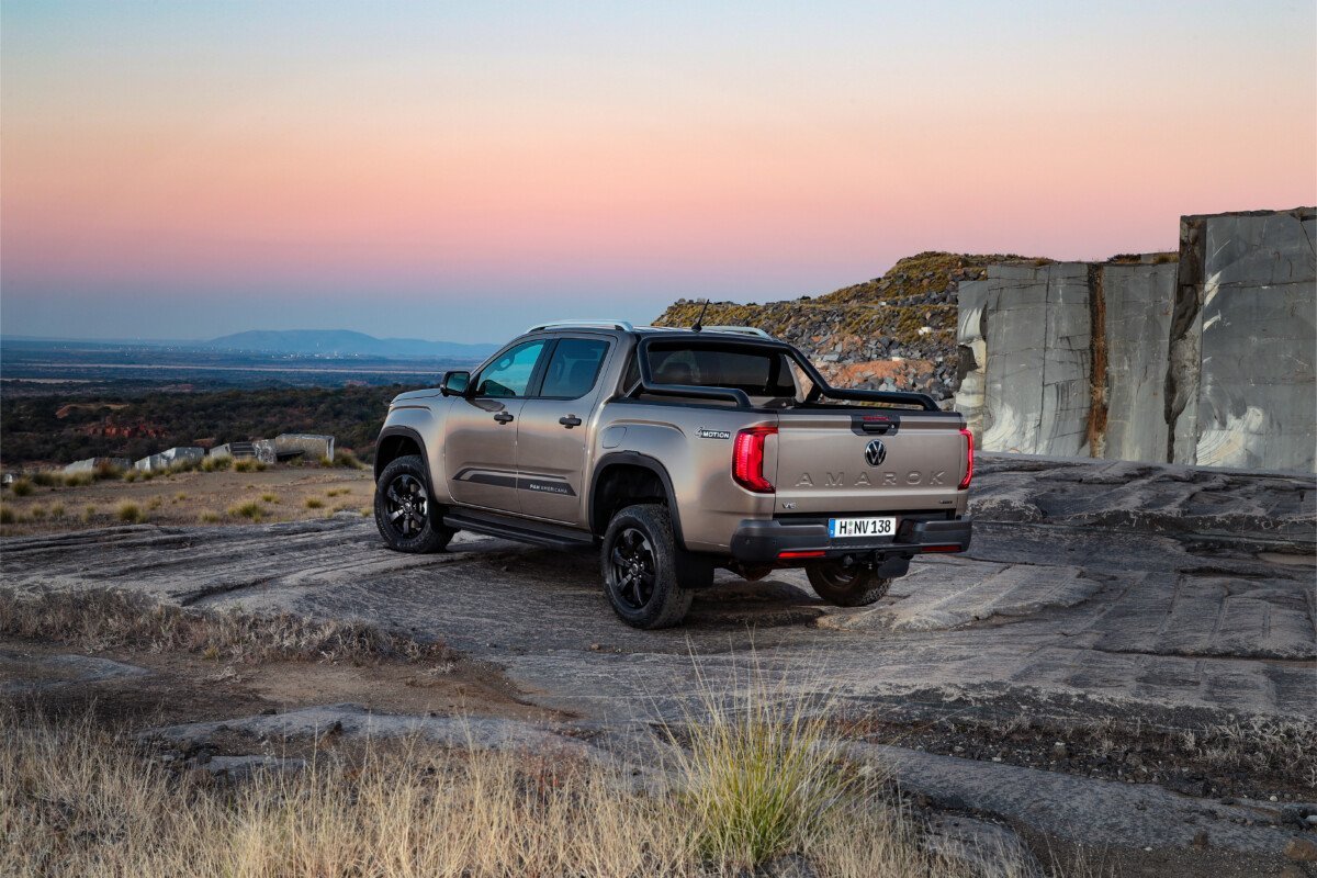 Volkswagen Amarok-00086