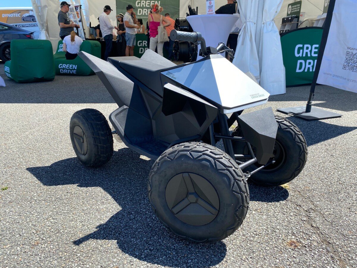 Tesla Cyberquad for Kids 2