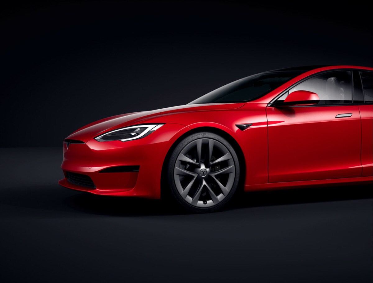 Tesla Model S Plaid-00001