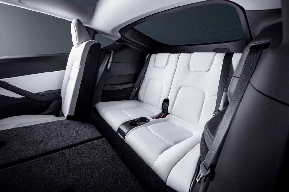 Tesla Model Y – 0x0-ModelY_17
