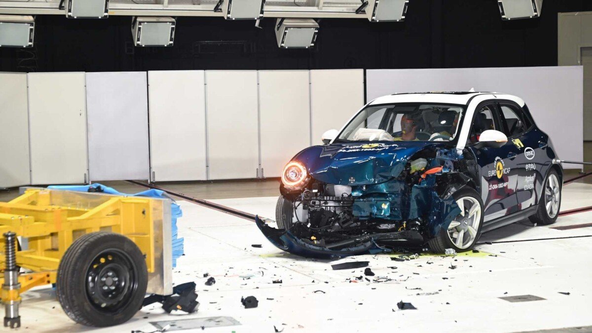 crash-test-ora-funky-cat-3