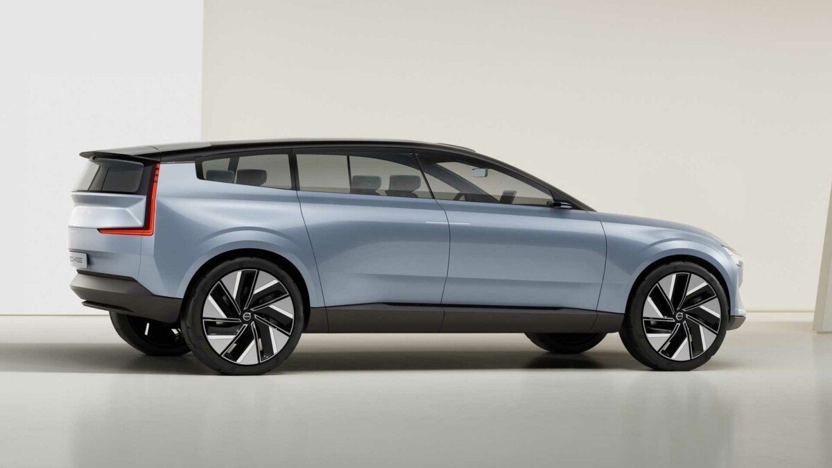 volvo-concept-recharge2