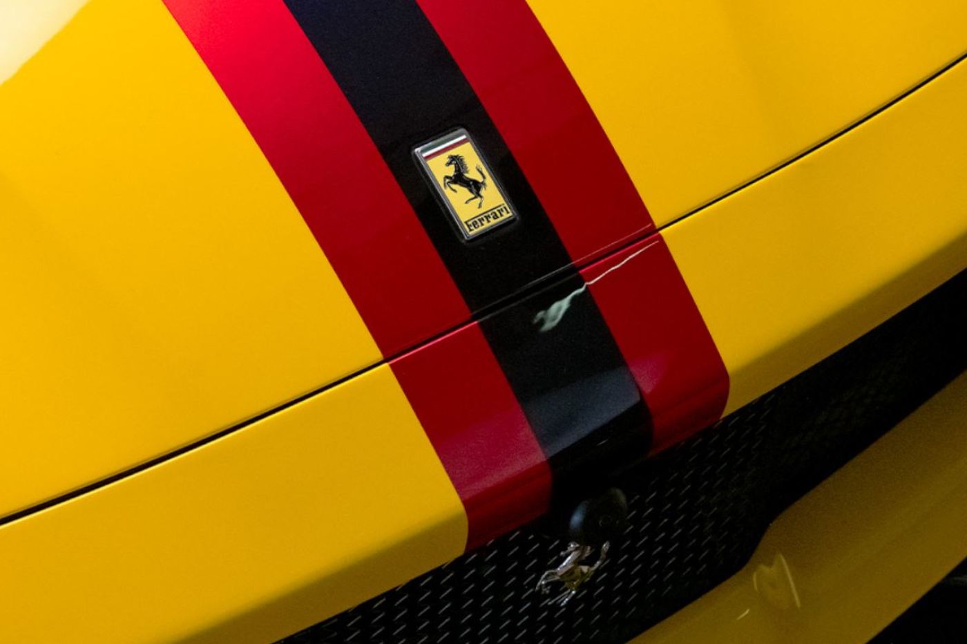 logo ferrari