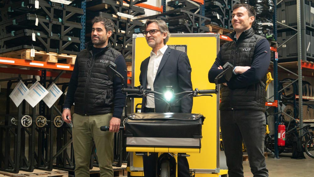 Triporteur électrique VUF Bikes pour La Poste