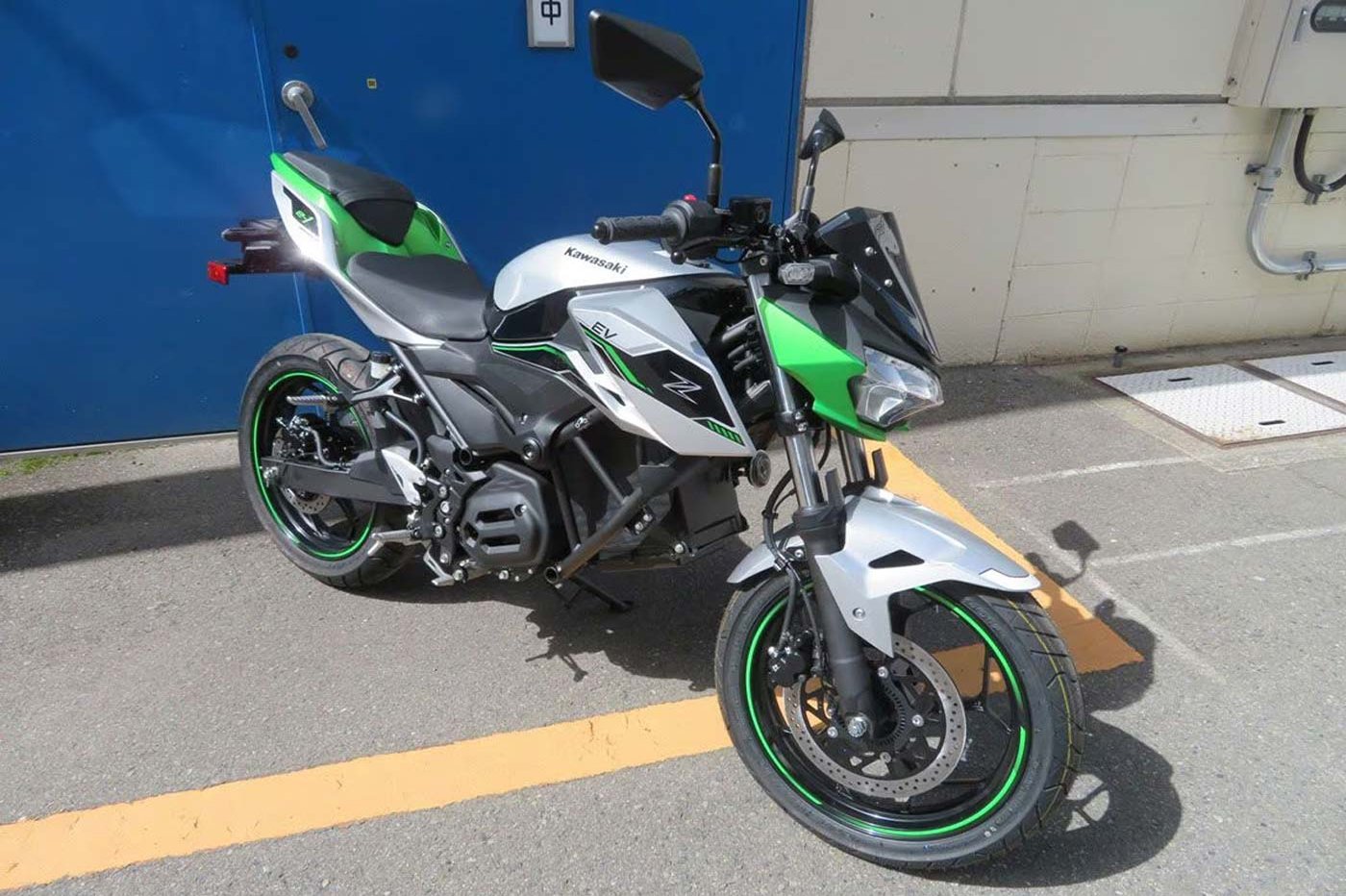 Kawasaki Z e-1